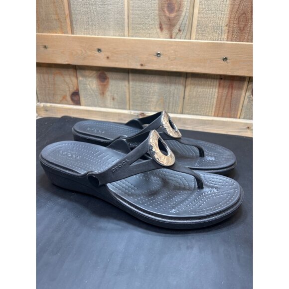 Womens Crocs Wedge Sandals Metallic Circle Detail Black Dual Comfort Size 11 - Picture 1 of 8